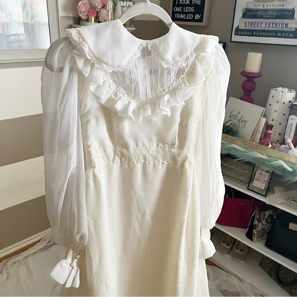 Vintage Victorian wedding gown dress with kleinerts inserts - Picture 7 of 17